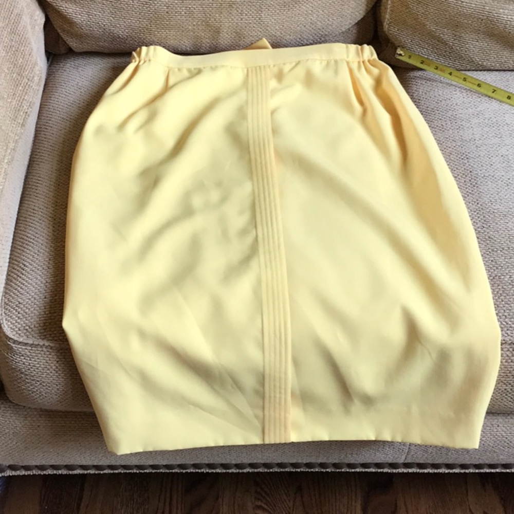 Lillie Ann. Size 12 to 14 yellow Skirt
